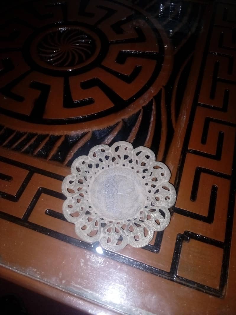 antiques 0