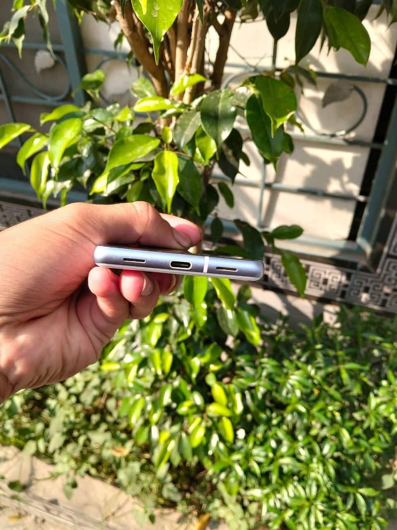 Google Pixel 7a 1