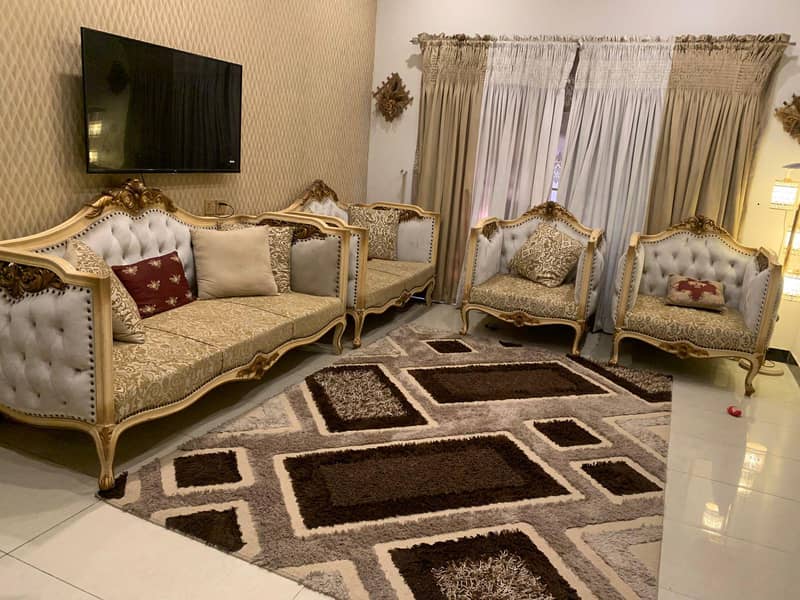 7 seater sofa 0