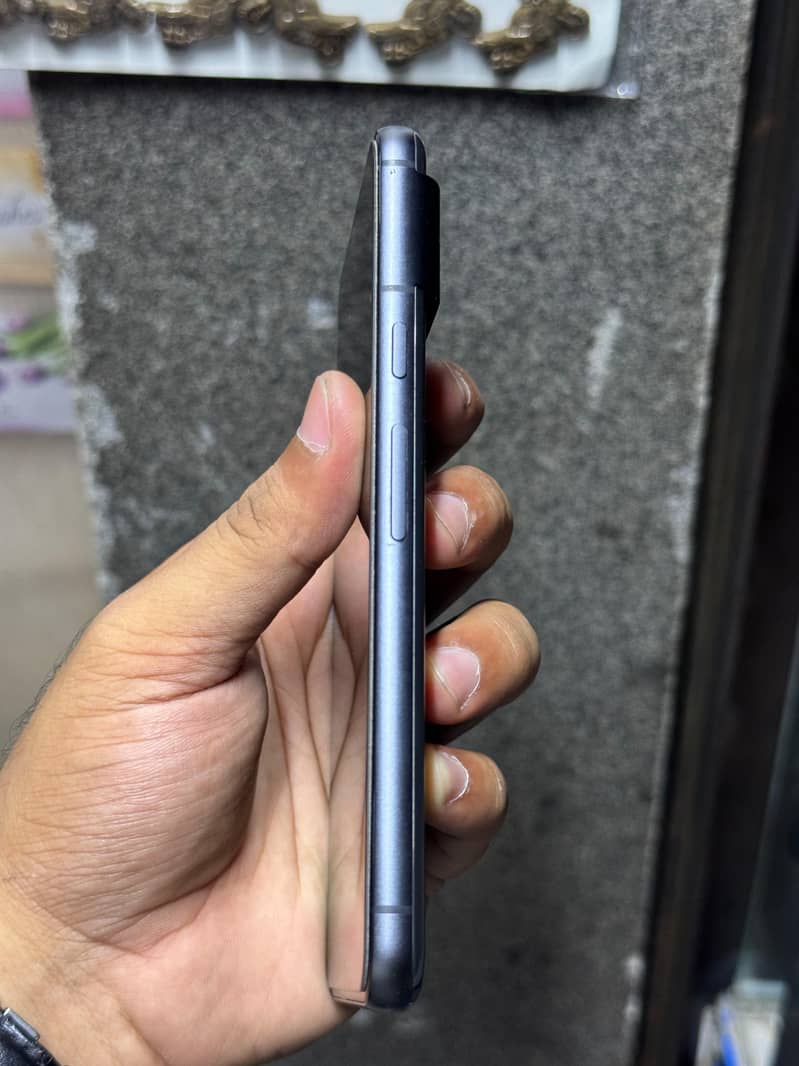 Google Pixel 8 3