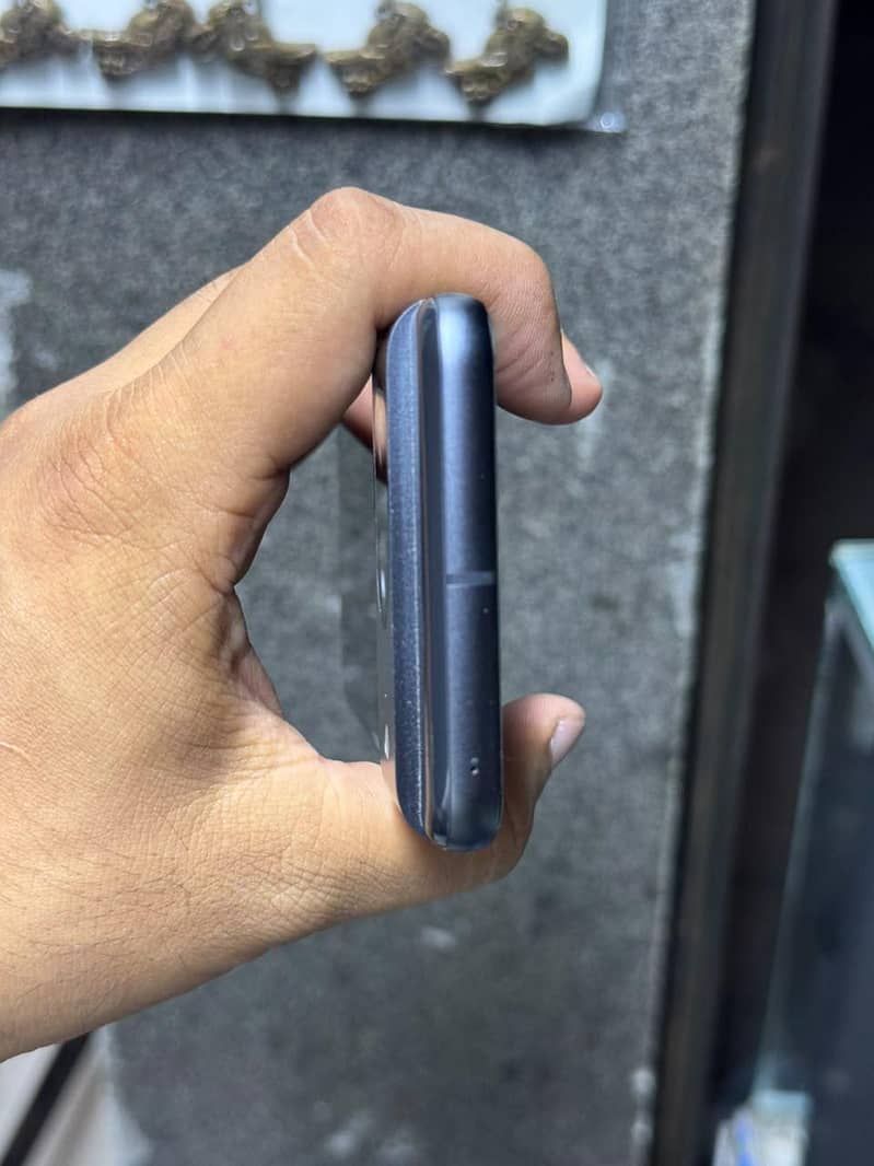 Google Pixel 8 5