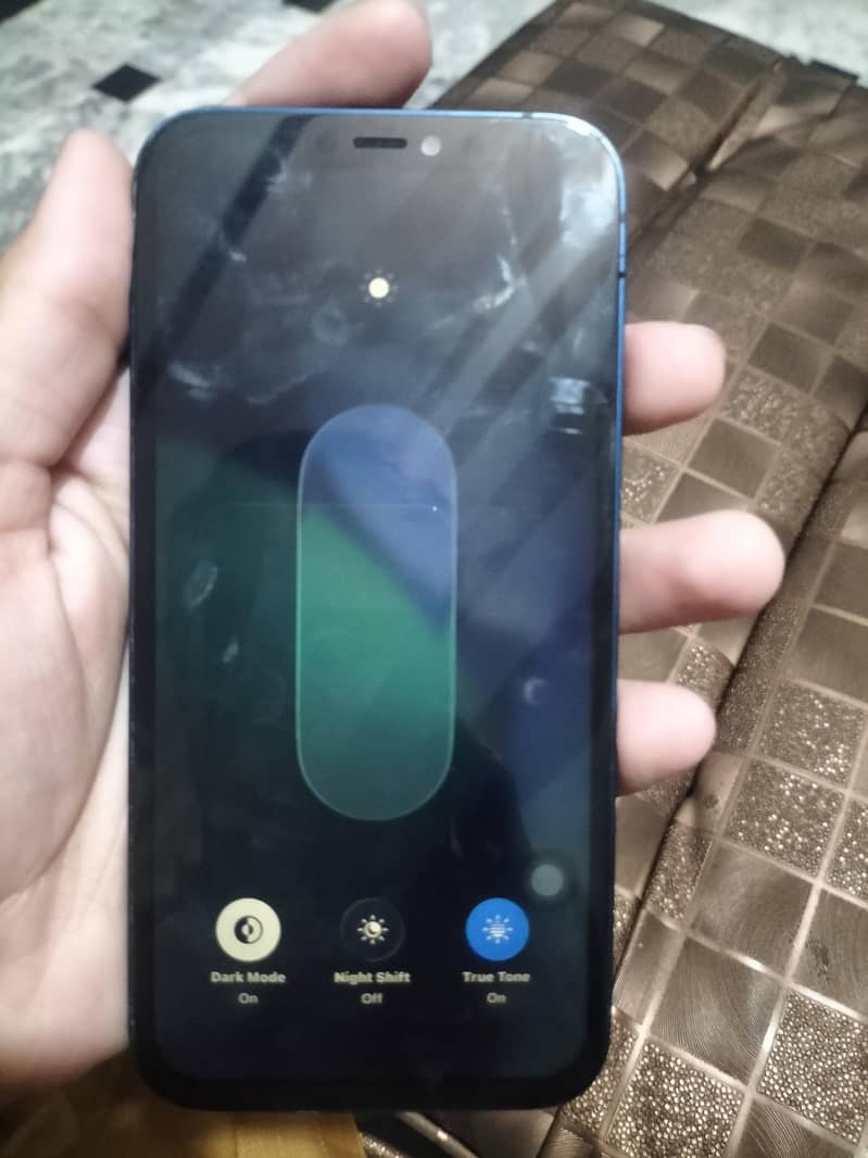 Apple iPhone 12 2