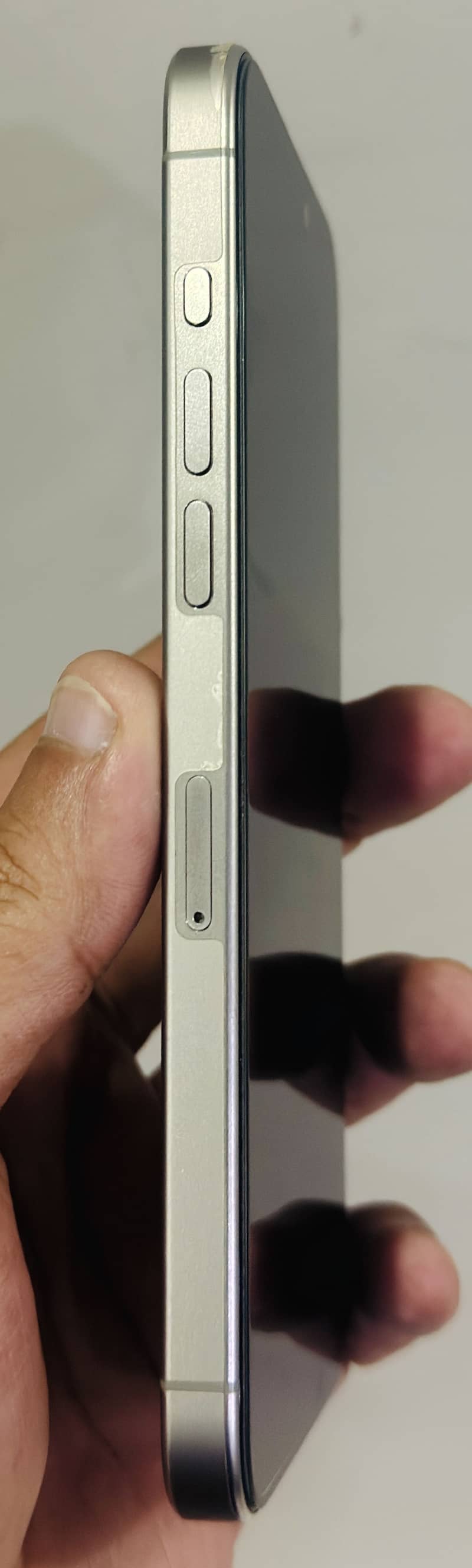 Apple iPhone 15 Pro Max 2