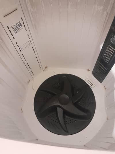 dawalance washing machine  2 year use