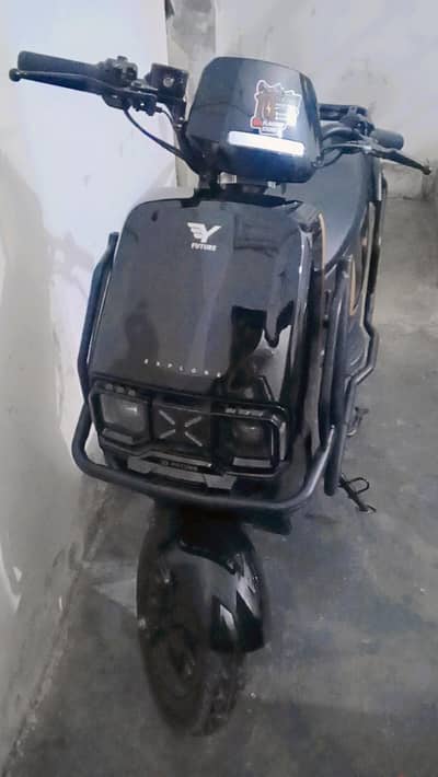 Available for sale . 100% new Scooty. only 40km use