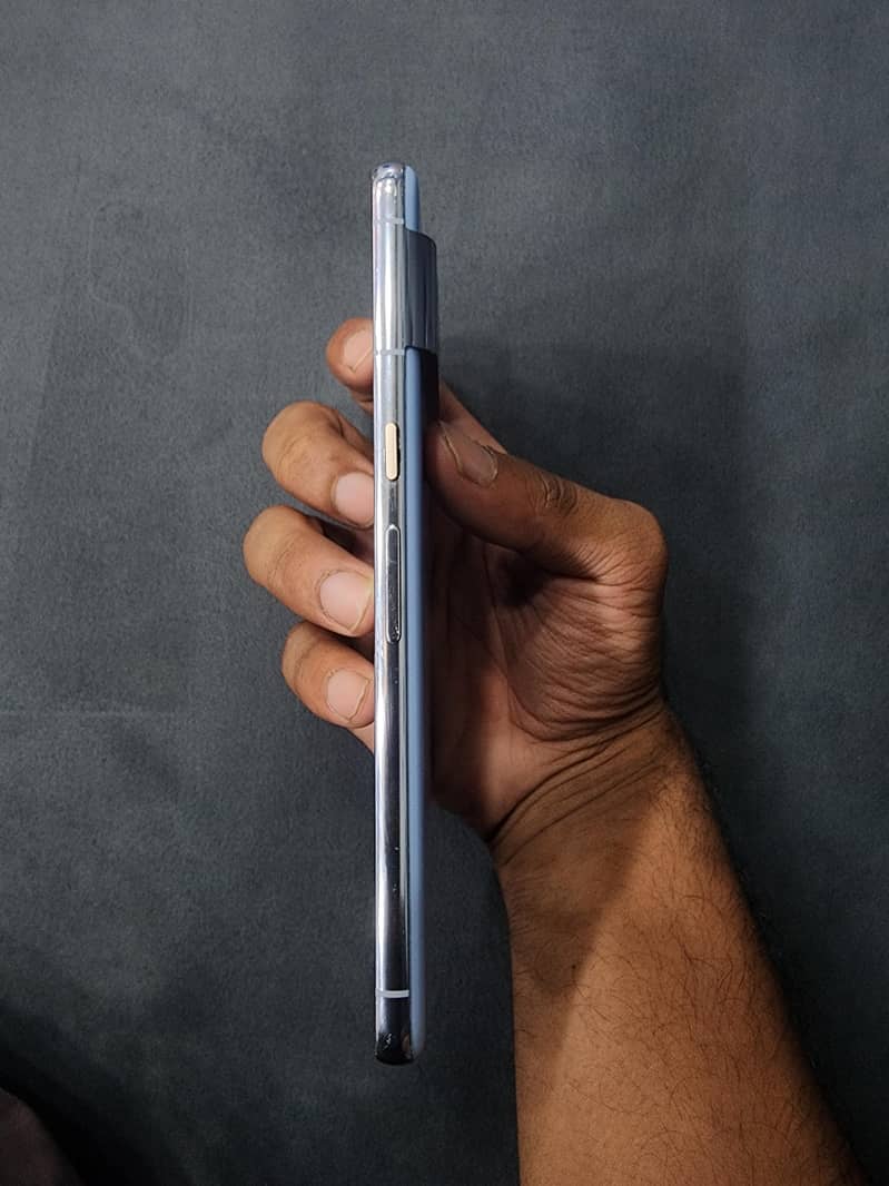 Google Pixel 8 Pro 3