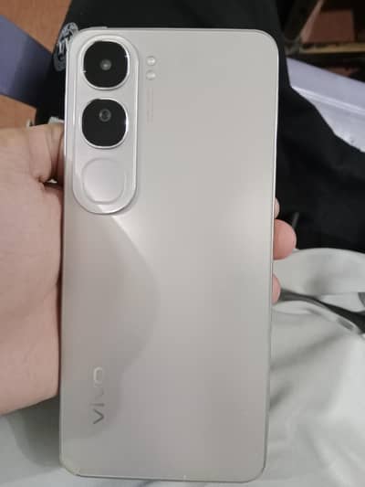Vivo Y200