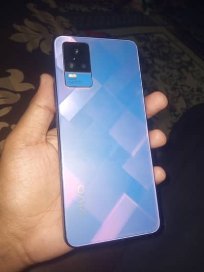 Vivo V21e 8/128 with Box