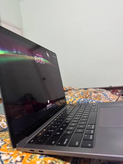 Macbook pro 2020 16gb Ram