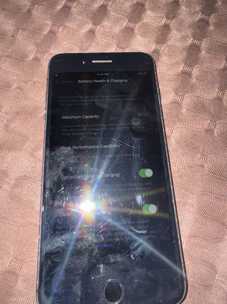 Apple iPhone 8 Plus 2