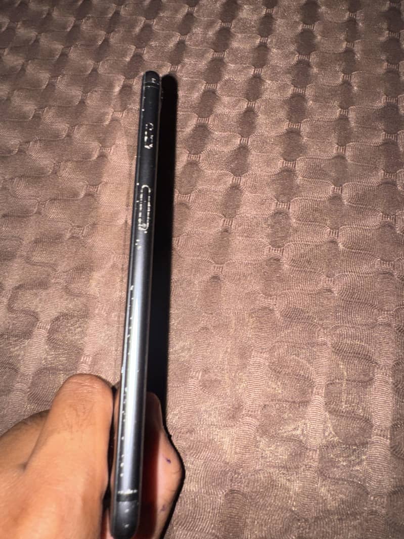 Apple iPhone 8 Plus 7