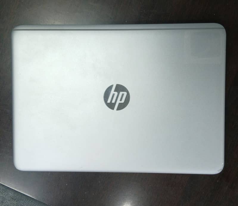 HP Laptop 4