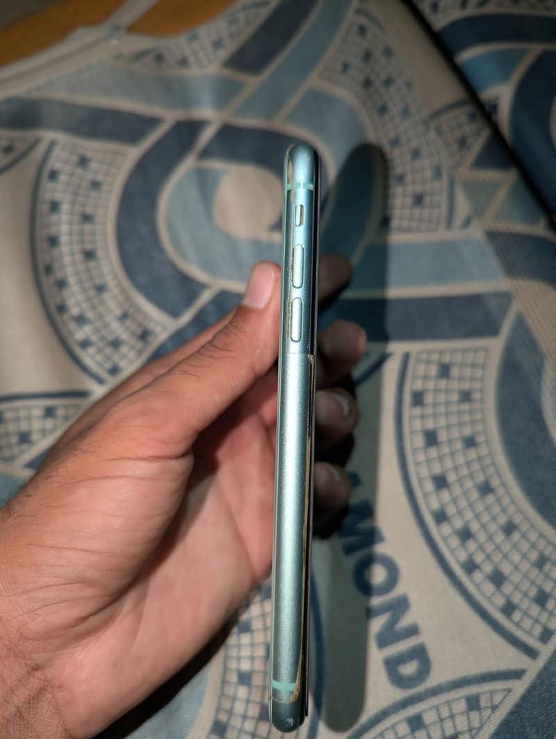 Apple iPhone 11 1