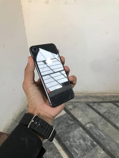 Apple iPhone 8