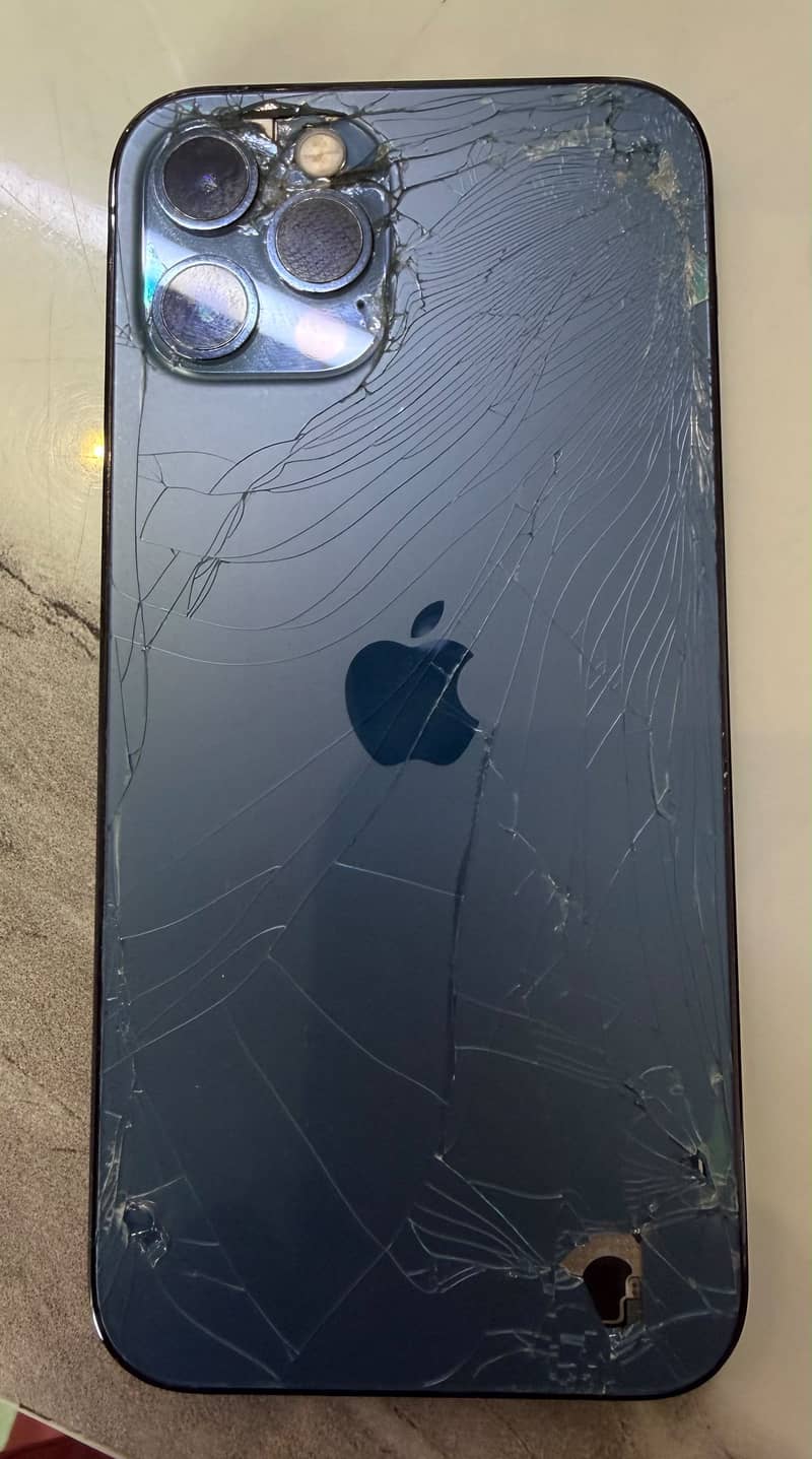 Apple iPhone 12 Pro 2