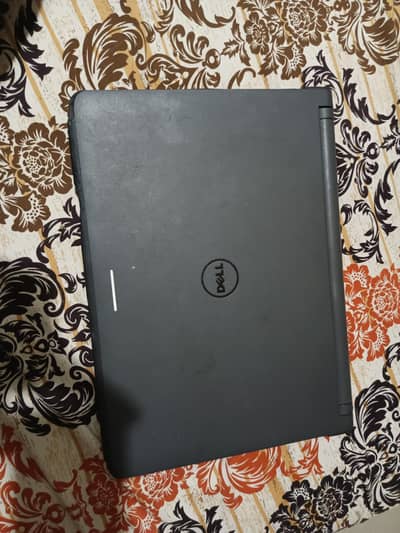 Dell i3 5th Generation 8GB ram 128Gb ssd