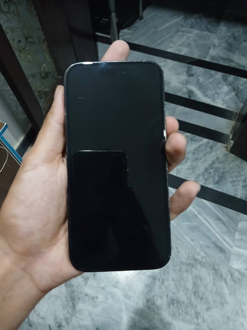 Apple iPhone 14 Pro 2