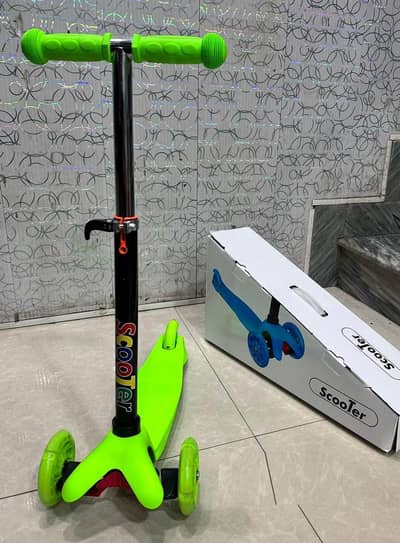Kids Super Musical Scooter Green Black 3-8Y