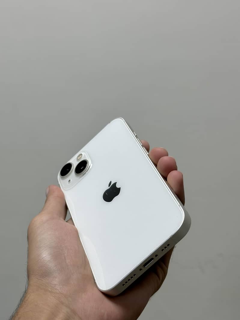 Apple iPhone 13 3