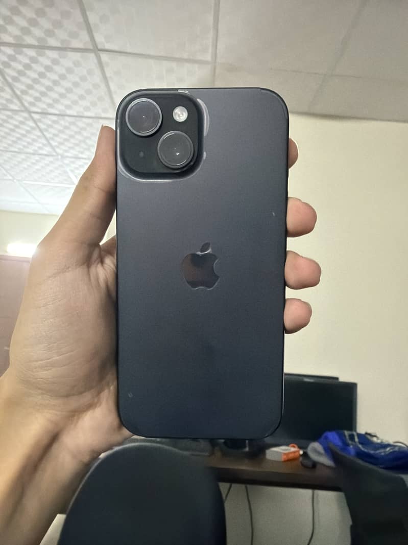 Apple iPhone 15 3
