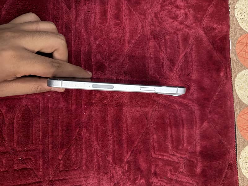 Apple iPhone 15 plus 1