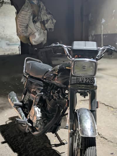 Honda cg 125 2018 model