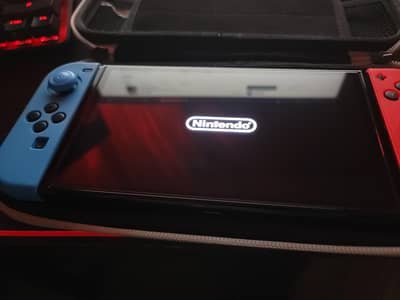 Nintendo Switch Oled 320gb 11/10condition
