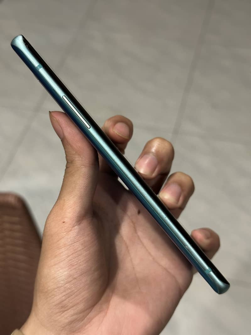 OnePlus 8 Green 7