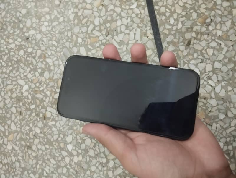 Apple iPhone 15 Mdm 0