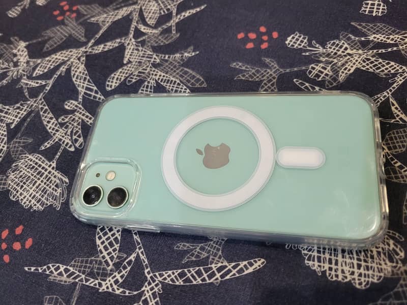 Apple iPhone 11 0