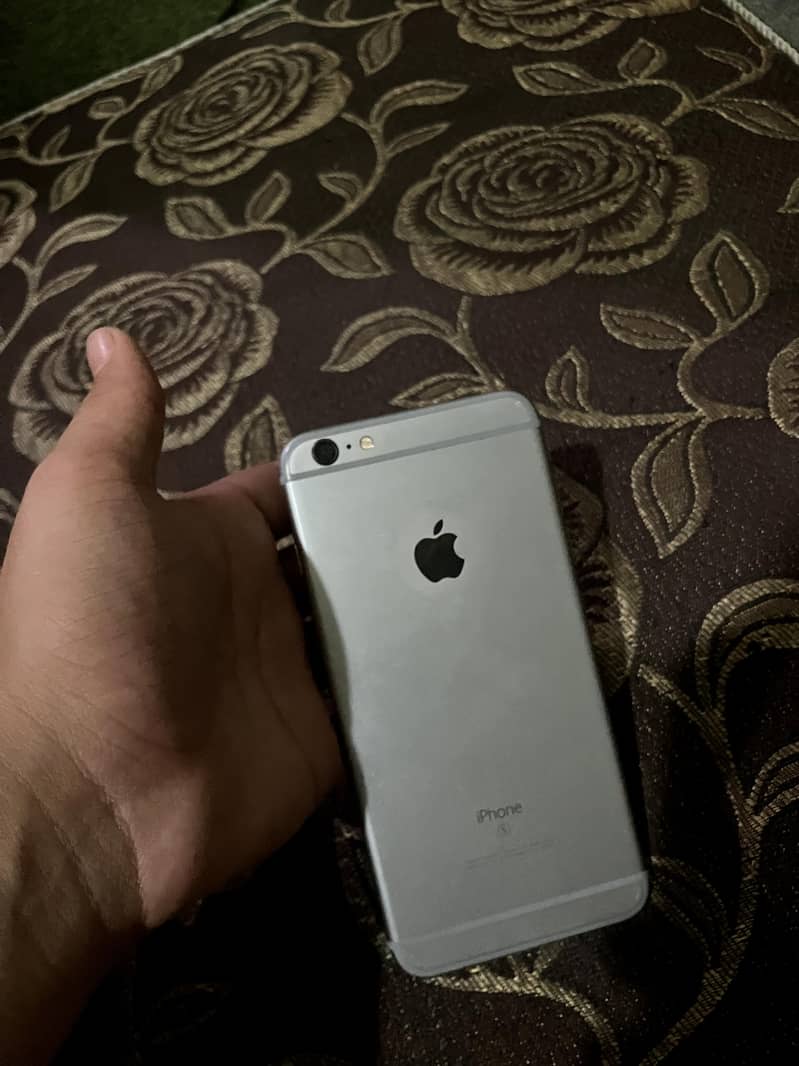 Apple iPhone 6S Plus 0