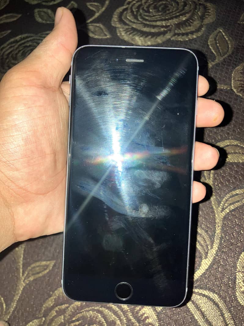 Apple iPhone 6S Plus 2