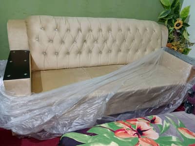 5 seater sofa for sale used like new