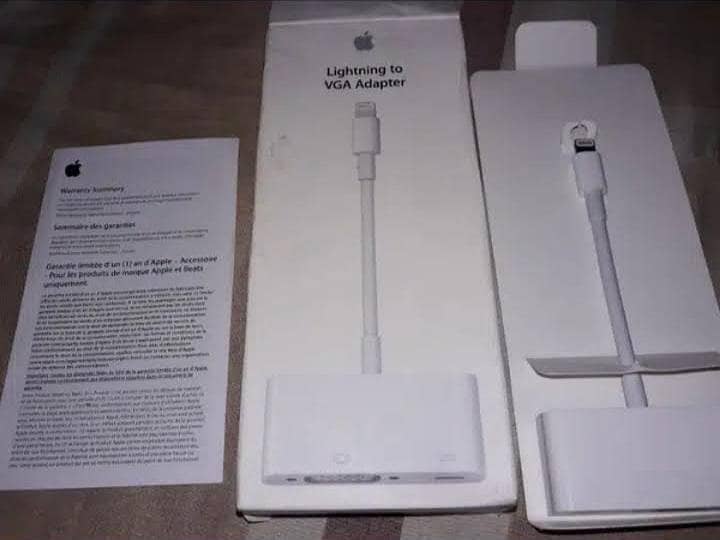 iPhone Original Box Pulled Accessories 7