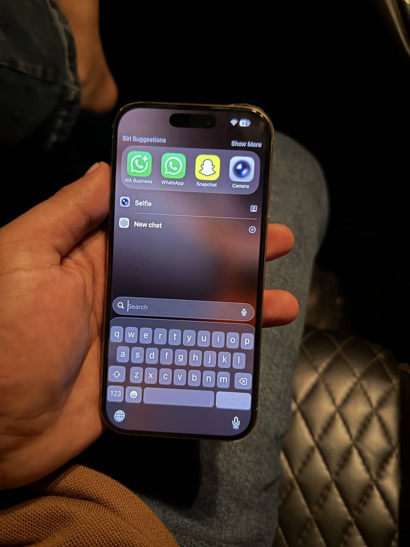 Apple iPhone 16 Pro 0