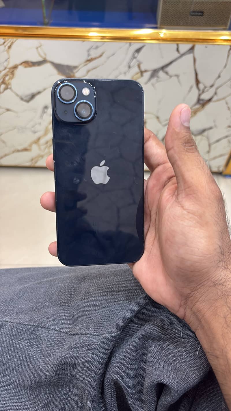 Apple iPhone 13 0