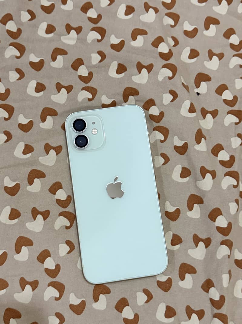Apple iPhone 12 2