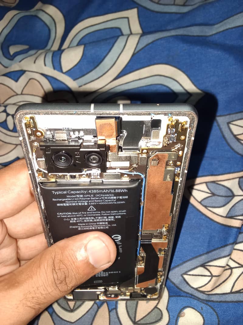 Google Pixel 7A 3