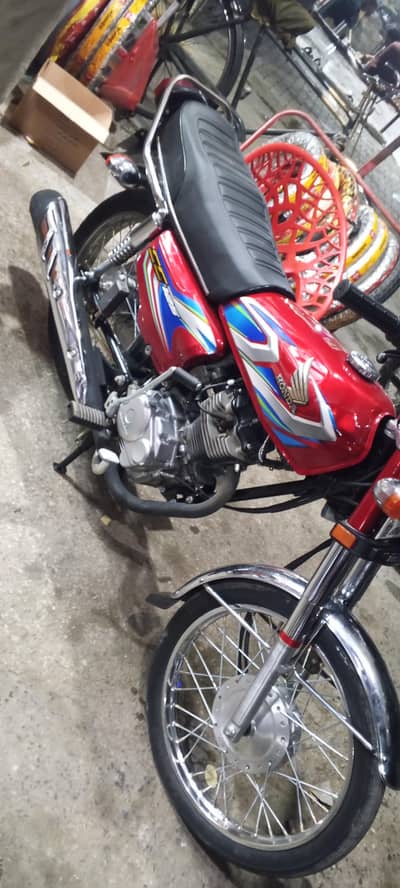 Honda 125 first owner biomatric on spot