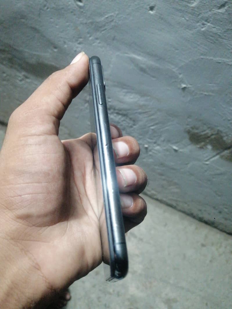 Apple iPhone X 2