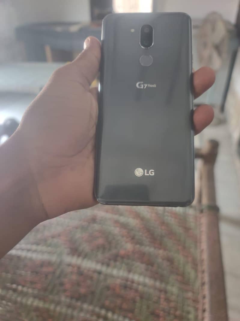 LG G7 ThinQ 1