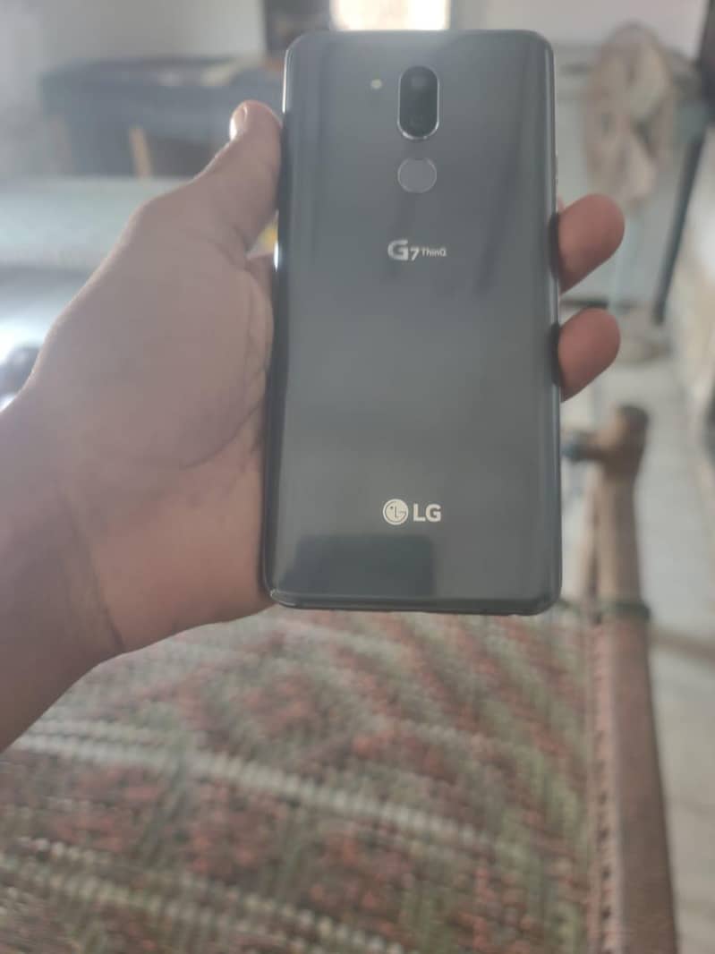 LG G7 ThinQ 4