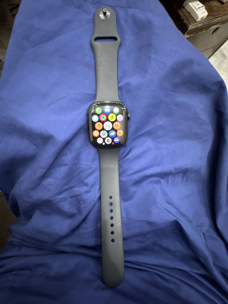 Apple 4