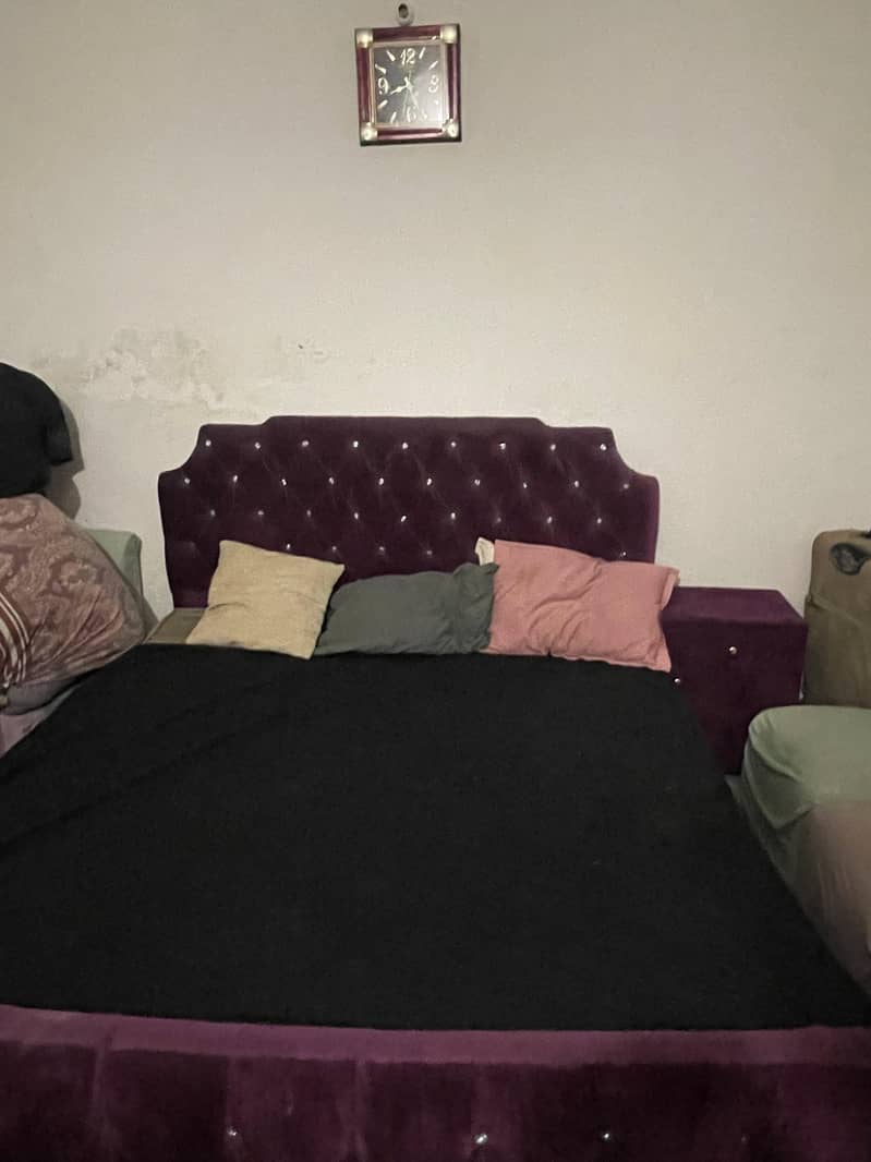 full bed set new condition 2