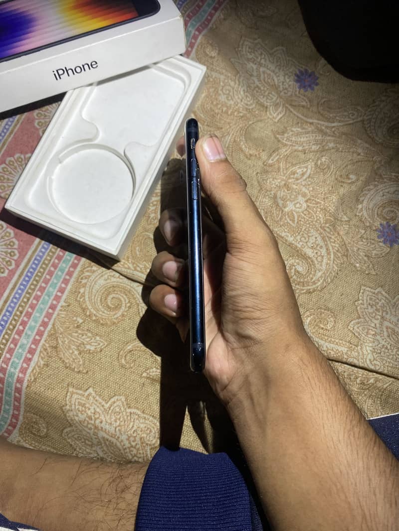 iPhone SE 3rd Generation 3