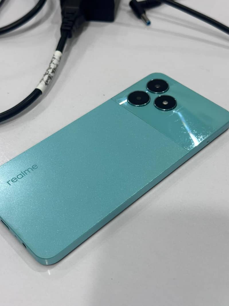 Realme C51 5