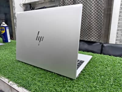 Hp elitebook 830 g9 i5 12th generation