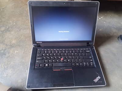 Lenovo Thinkpad i7