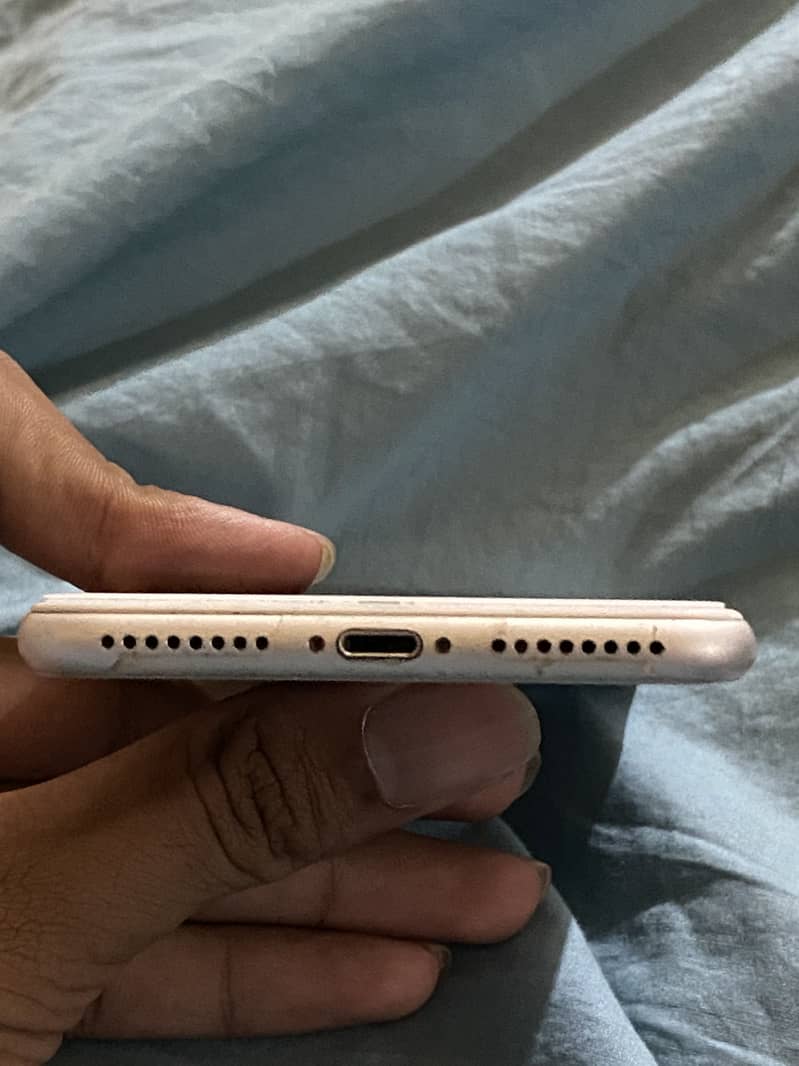 Apple iPhone 8 Plus 2
