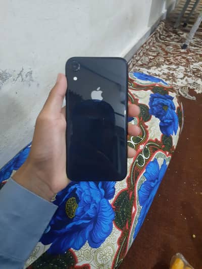 Apple iPhone XR
